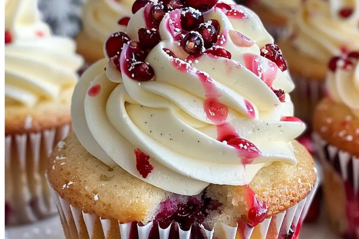 Cranberry Orange White Chocolate Cupcakes – Easy Recipe